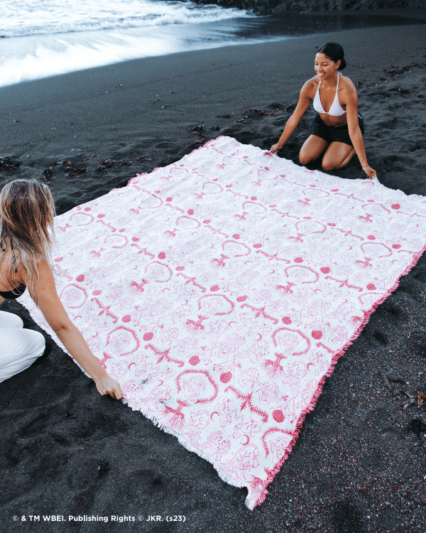 Magical Creatures – PARTY BLANKET™
