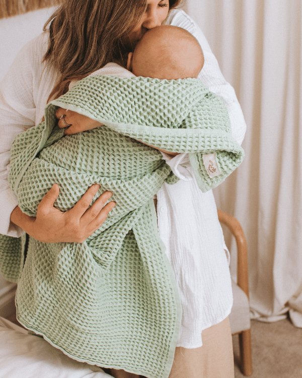 Little Fishies Waffle Blanket – Seafoam