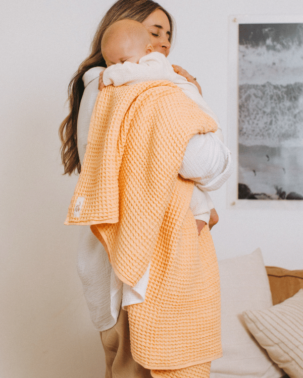Little Fishies Waffle Blanket – Peach Fuzz