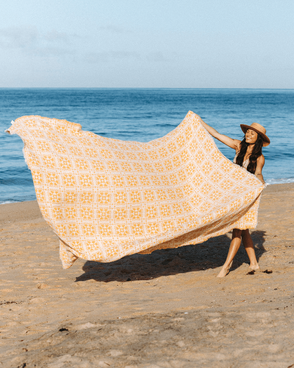 Yarrow – PARTY BLANKET™