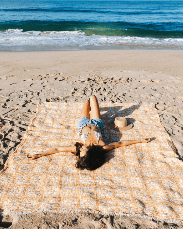 Yarrow – PARTY BLANKET™
