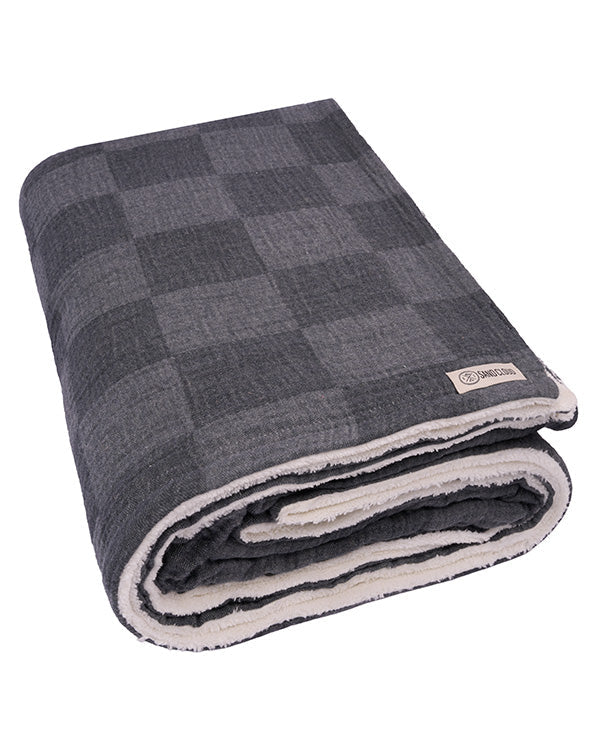Cloud Checker Plush Blanket – Black