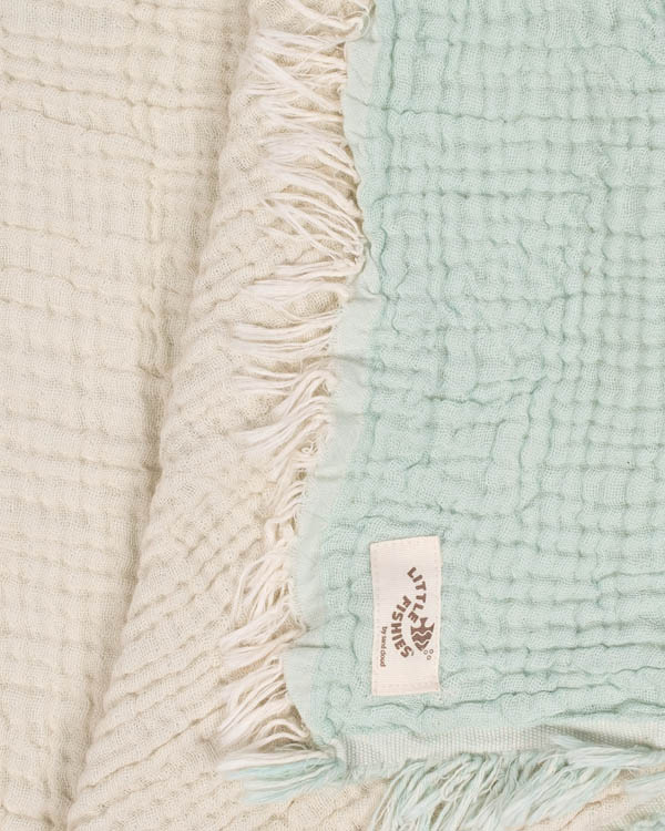 Little Fishies Gauze Receiving Blanket – Seafoam