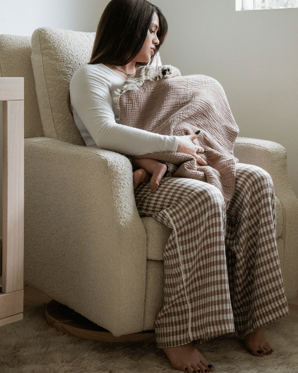 Little Fishies Gauze Receiving Blanket – Warm Taupe