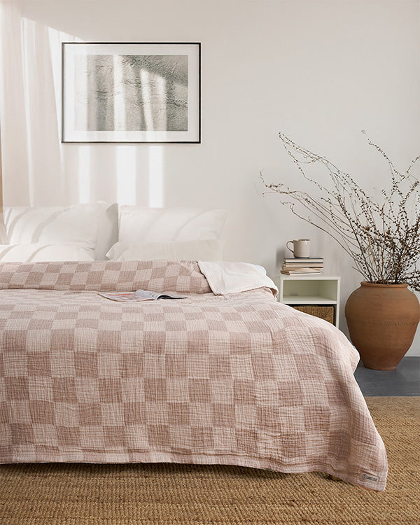 Cloud Checker Plush Blanket – Beige