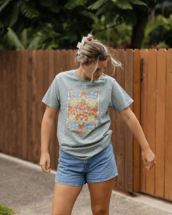 Mandala Turtle SS Tee – Chinoise Green