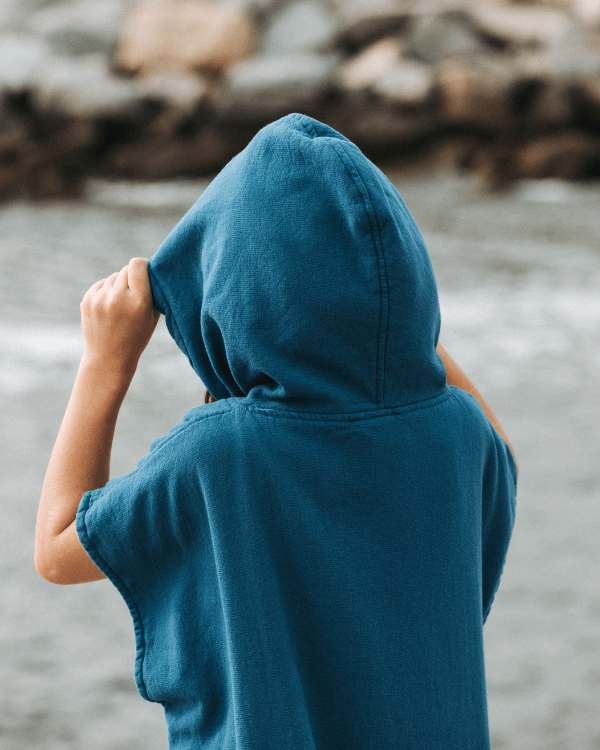 Terra Hooded Poncho Youth – Teal Blue