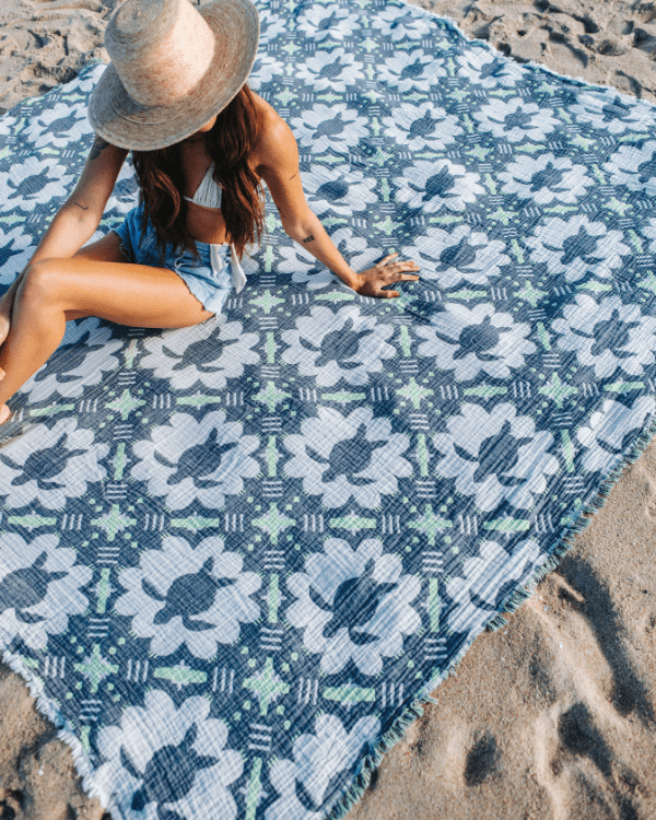Caretta – PARTY BLANKET™