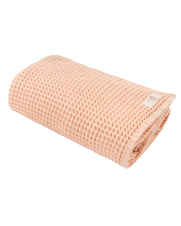 Little Fishies Waffle Blanket – Peach Fuzz