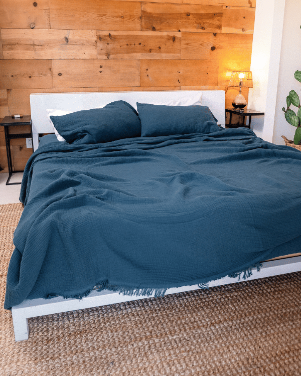 Lara Dark Denim – PARTY BLANKET™ – King