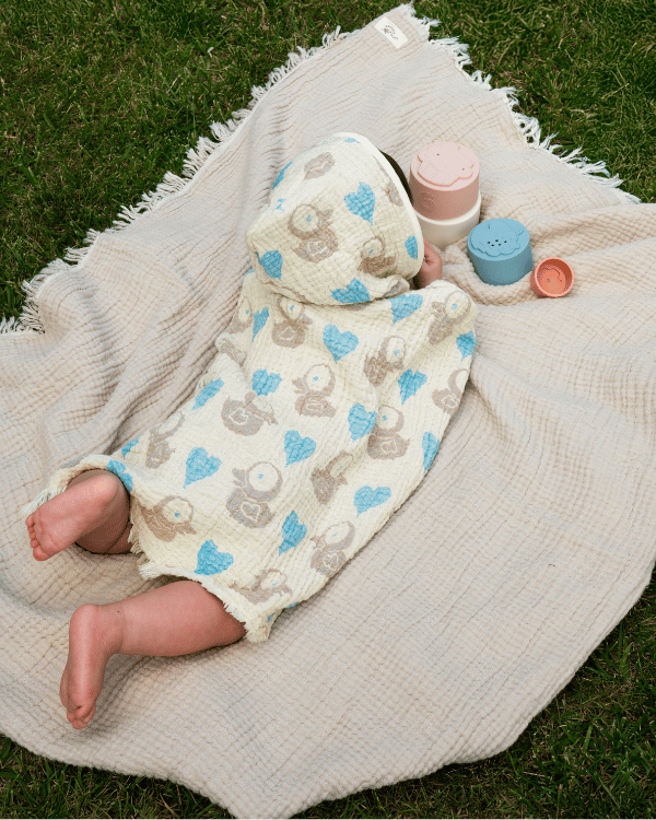 Little Fishies Gauze Receiving Blanket – Natural