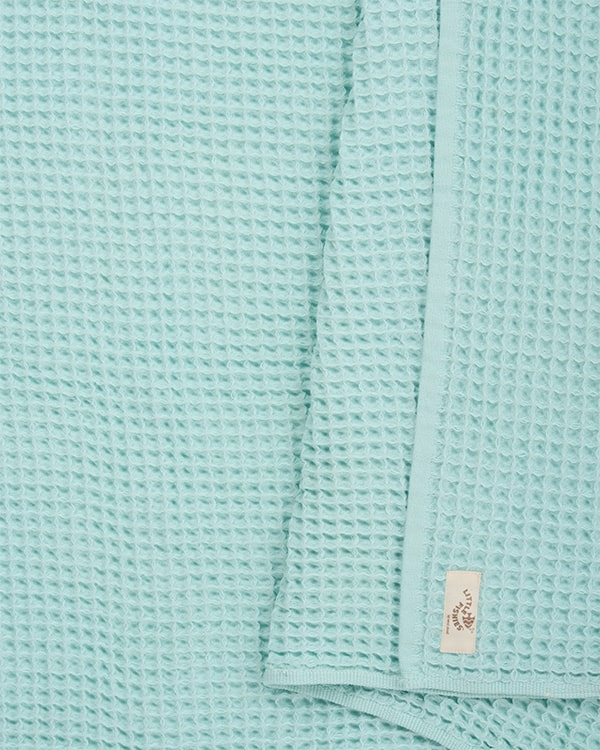 Little Fishies Waffle Blanket – Seafoam
