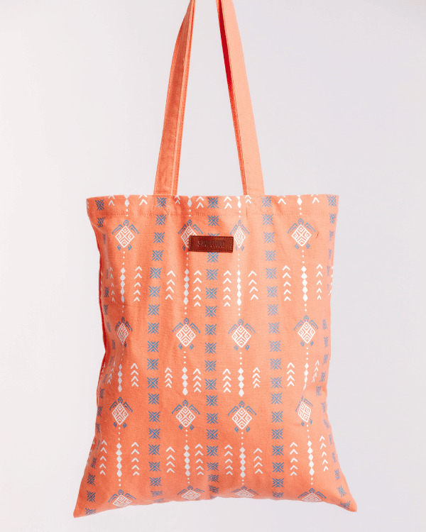 Medan Beach Everyday Tote