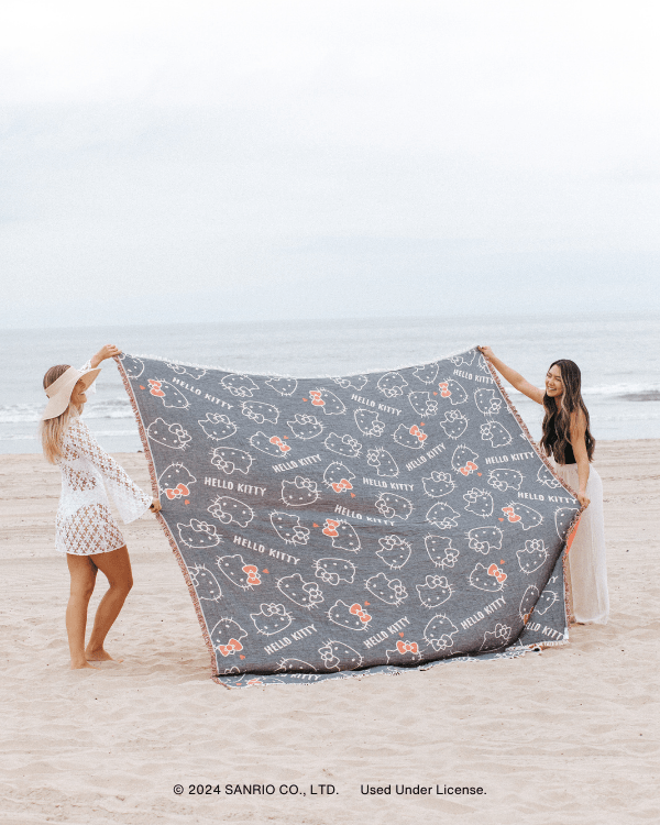 Hello Kitty® – Hello Kitty Bows – PARTY BLANKET™