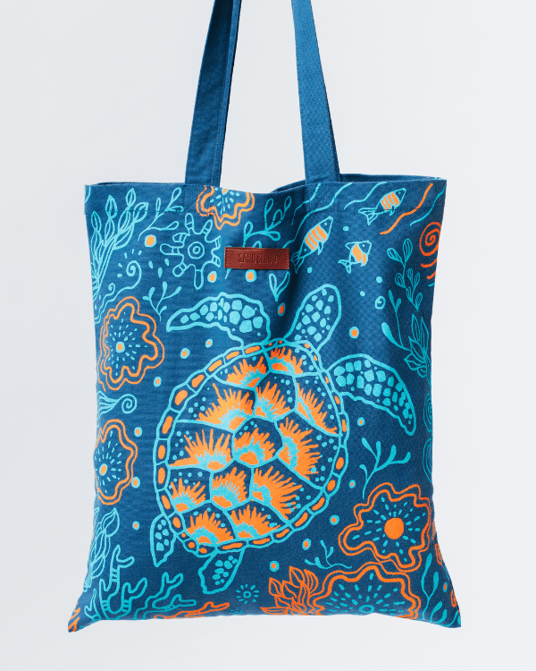 Medan Beach Everyday Tote